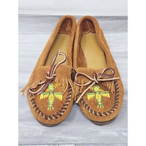 MINNETONKA Tan Full Suede Fringed Moccasins Women's 6 Leather Bottom Beaded Bird